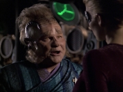 extant_StarTrek_VOY_6x07-DragonsTeeth_02489.jpg