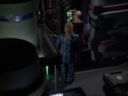 extant_StarTrek_VOY_6x07-DragonsTeeth_02531.jpg