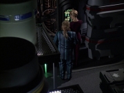extant_StarTrek_VOY_6x07-DragonsTeeth_02532.jpg