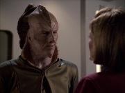 extant_StarTrek_VOY_6x07-DragonsTeeth_02584.jpg