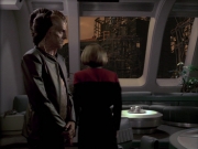 extant_StarTrek_VOY_6x07-DragonsTeeth_02588.jpg