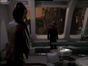 extant_StarTrek_VOY_6x07-DragonsTeeth_02597.jpg