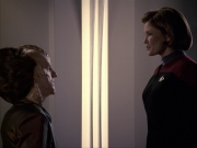 extant_StarTrek_VOY_6x07-DragonsTeeth_02631.jpg