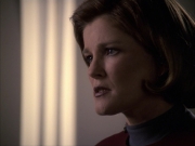 extant_StarTrek_VOY_6x07-DragonsTeeth_02682.jpg
