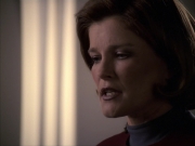 extant_StarTrek_VOY_6x07-DragonsTeeth_02687.jpg