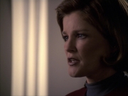 extant_StarTrek_VOY_6x07-DragonsTeeth_02747.jpg