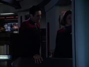 extant_StarTrek_VOY_6x07-DragonsTeeth_02788.jpg