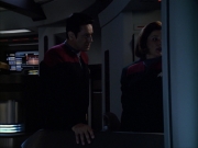 extant_StarTrek_VOY_6x07-DragonsTeeth_02791.jpg