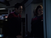 extant_StarTrek_VOY_6x07-DragonsTeeth_02795.jpg