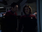 extant_StarTrek_VOY_6x07-DragonsTeeth_02797.jpg