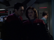 extant_StarTrek_VOY_6x07-DragonsTeeth_02799.jpg