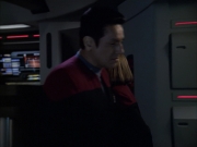 extant_StarTrek_VOY_6x07-DragonsTeeth_02810.jpg