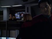 extant_StarTrek_VOY_6x07-DragonsTeeth_02811.jpg