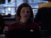 extant_StarTrek_VOY_6x07-DragonsTeeth_02851.jpg