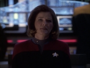 extant_StarTrek_VOY_6x07-DragonsTeeth_02856.jpg