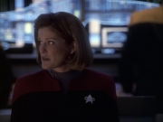 extant_StarTrek_VOY_6x07-DragonsTeeth_02865.jpg