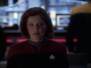 extant_StarTrek_VOY_6x07-DragonsTeeth_02866.jpg