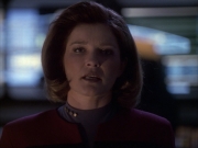 extant_StarTrek_VOY_6x07-DragonsTeeth_02898.jpg