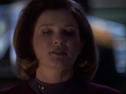 extant_StarTrek_VOY_6x07-DragonsTeeth_02902.jpg