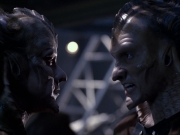 extant_StarTrek_VOY_6x07-DragonsTeeth_02922.jpg