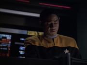 extant_StarTrek_VOY_6x07-DragonsTeeth_02953.jpg