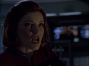 extant_StarTrek_VOY_6x07-DragonsTeeth_02979.jpg