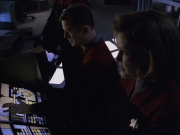 extant_StarTrek_VOY_6x07-DragonsTeeth_02995.jpg