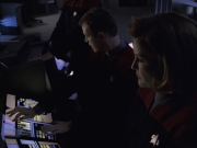 extant_StarTrek_VOY_6x07-DragonsTeeth_03001.jpg