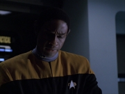 extant_StarTrek_VOY_6x07-DragonsTeeth_03034.jpg