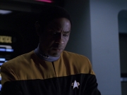 extant_StarTrek_VOY_6x07-DragonsTeeth_03035.jpg