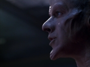 extant_StarTrek_VOY_6x07-DragonsTeeth_03080.jpg