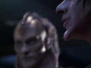 extant_StarTrek_VOY_6x07-DragonsTeeth_03082.jpg