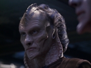 extant_StarTrek_VOY_6x07-DragonsTeeth_03083.jpg