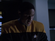 extant_StarTrek_VOY_6x07-DragonsTeeth_03102.jpg