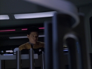 extant_StarTrek_VOY_6x07-DragonsTeeth_03106.jpg