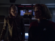 extant_StarTrek_VOY_6x07-DragonsTeeth_03108.jpg