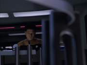 extant_StarTrek_VOY_6x07-DragonsTeeth_03110.jpg