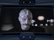 extant_StarTrek_VOY_6x07-DragonsTeeth_03115.jpg