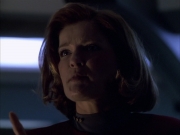 extant_StarTrek_VOY_6x07-DragonsTeeth_03120.jpg