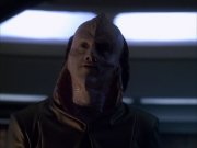 extant_StarTrek_VOY_6x07-DragonsTeeth_03141.jpg