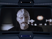 extant_StarTrek_VOY_6x07-DragonsTeeth_03145.jpg