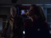 extant_StarTrek_VOY_6x07-DragonsTeeth_03153.jpg
