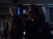 extant_StarTrek_VOY_6x07-DragonsTeeth_03155.jpg
