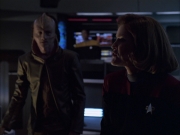 extant_StarTrek_VOY_6x07-DragonsTeeth_03161.jpg