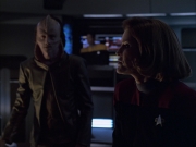 extant_StarTrek_VOY_6x07-DragonsTeeth_03162.jpg