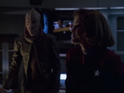 extant_StarTrek_VOY_6x07-DragonsTeeth_03167.jpg