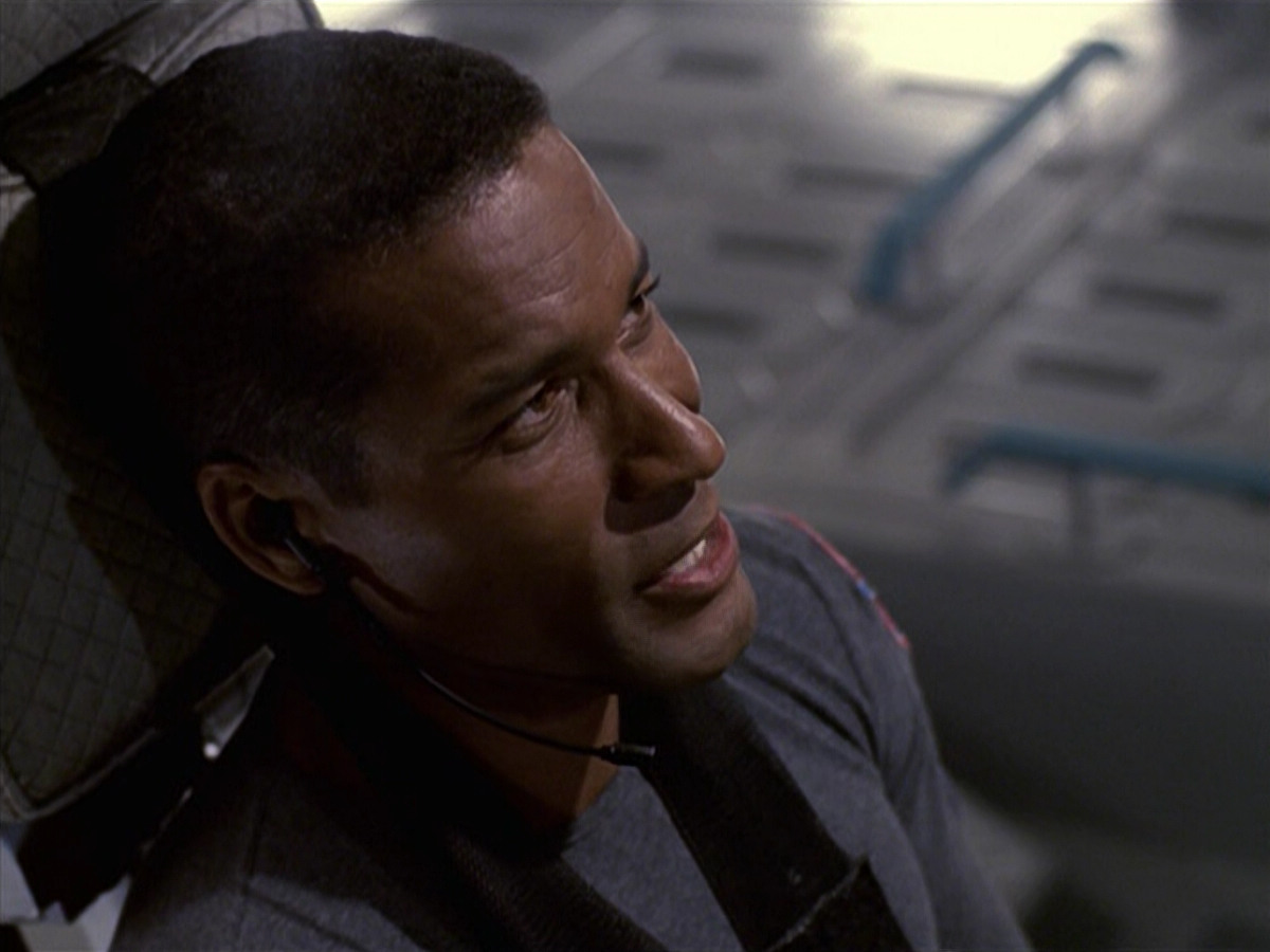 extant_StarTrek_VOY_6x08-OneSmallStep_00052.jpg