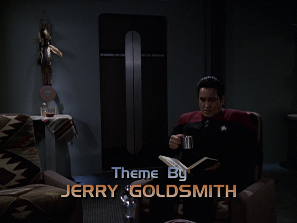 extant_StarTrek_VOY_6x08-OneSmallStep_00327.jpg