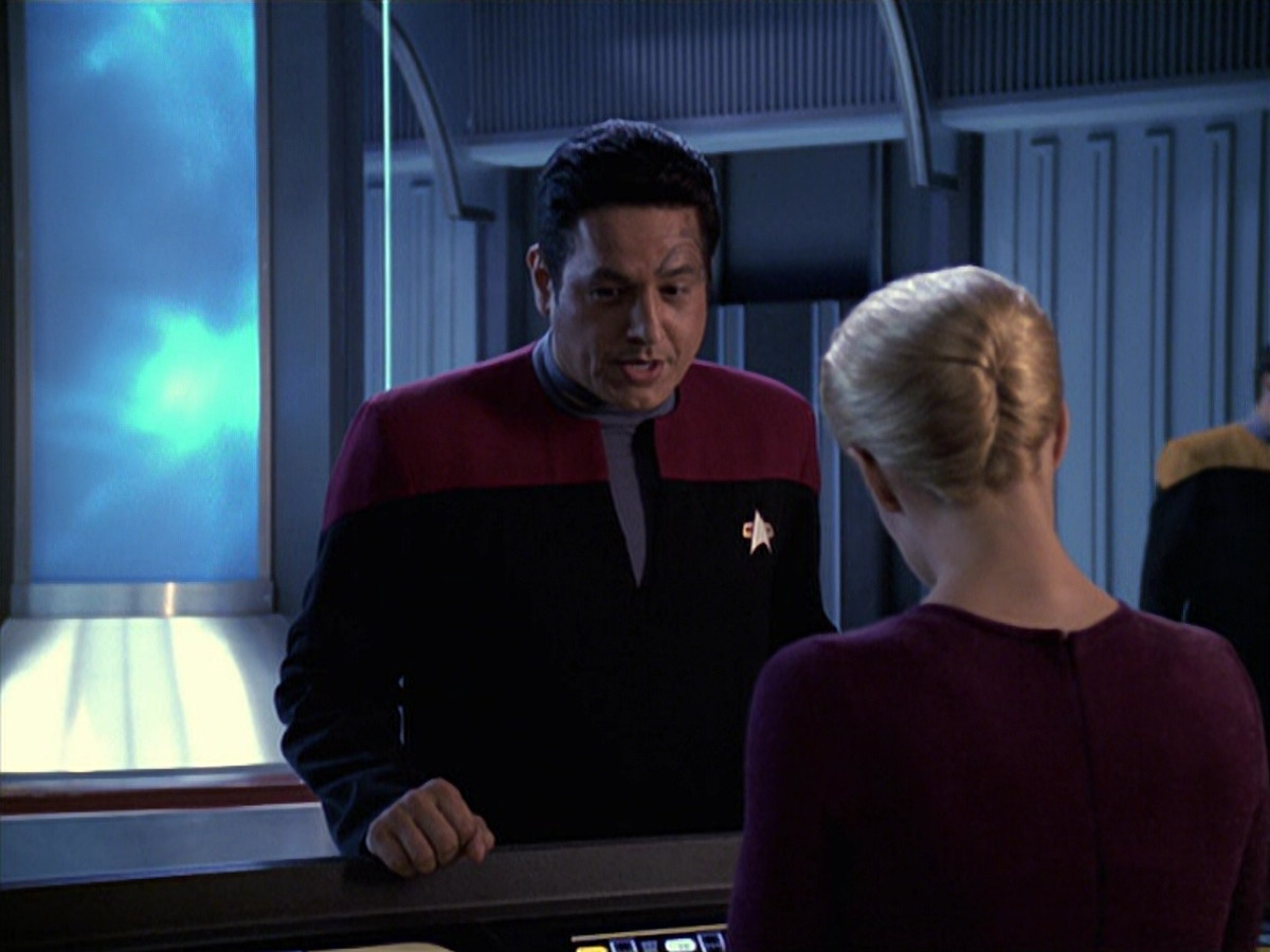 extant_StarTrek_VOY_6x08-OneSmallStep_00450.jpg