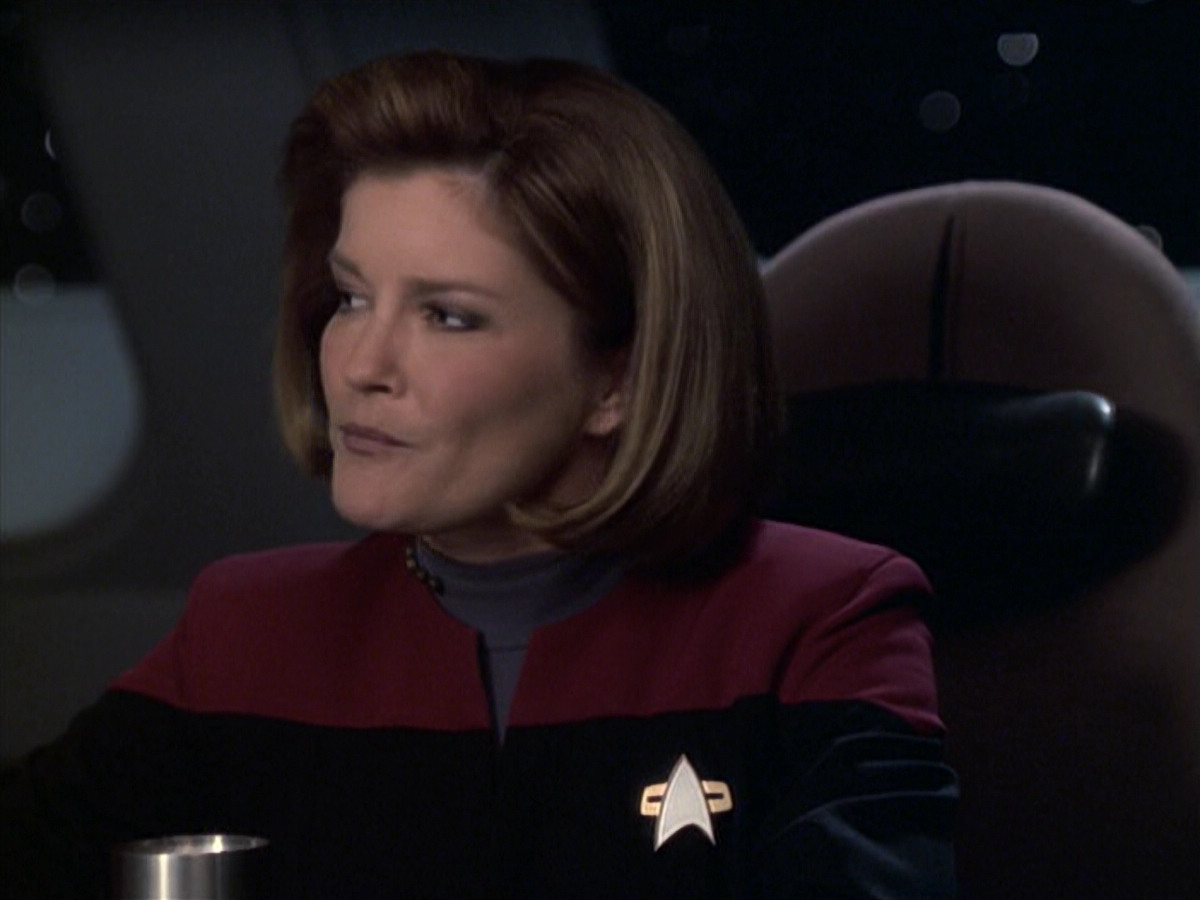 extant_StarTrek_VOY_6x08-OneSmallStep_00960.jpg